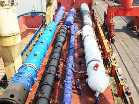Heavy lift vessel